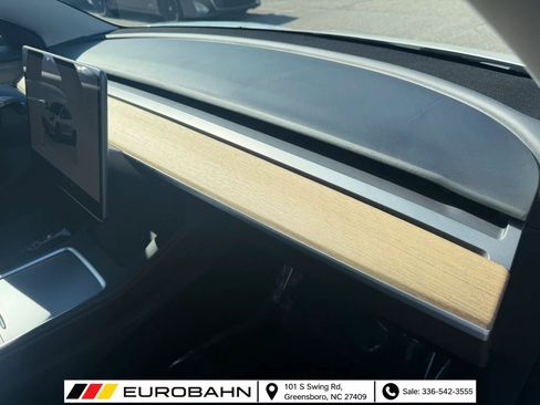 Used 2022 Tesla Model 3 RWD image 17