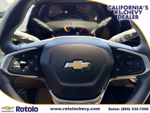 Used 2025 Chevrolet Trax LT w/ LT Convenience Package FWD image 27