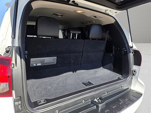 Used 2018 Toyota Sequoia SR5 image 8