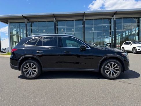 Used 2024 Mercedes-Benz GLC 300 4MATIC w/ Driver Assistance Package image 8