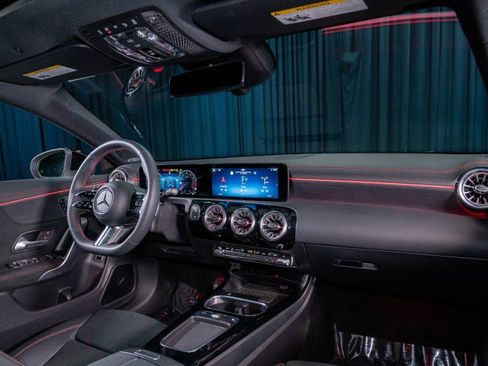 Certified 2026 Mercedes-Benz CLA 250 4MATIC image 4