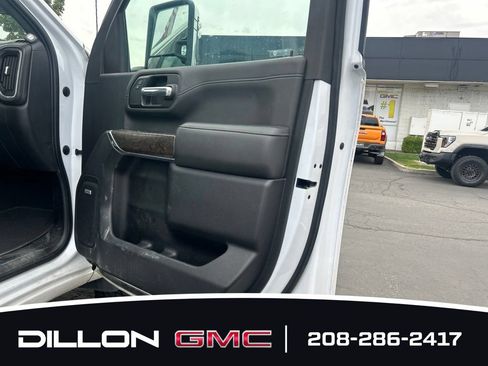 Used 2020 GMC Sierra 3500 Denali w/ Denali Ultimate Package AWD/4WD image 19