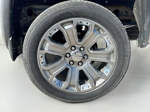 Used 2018 GMC Sierra 1500 Denali w/ Denali Ultimate Package image 33