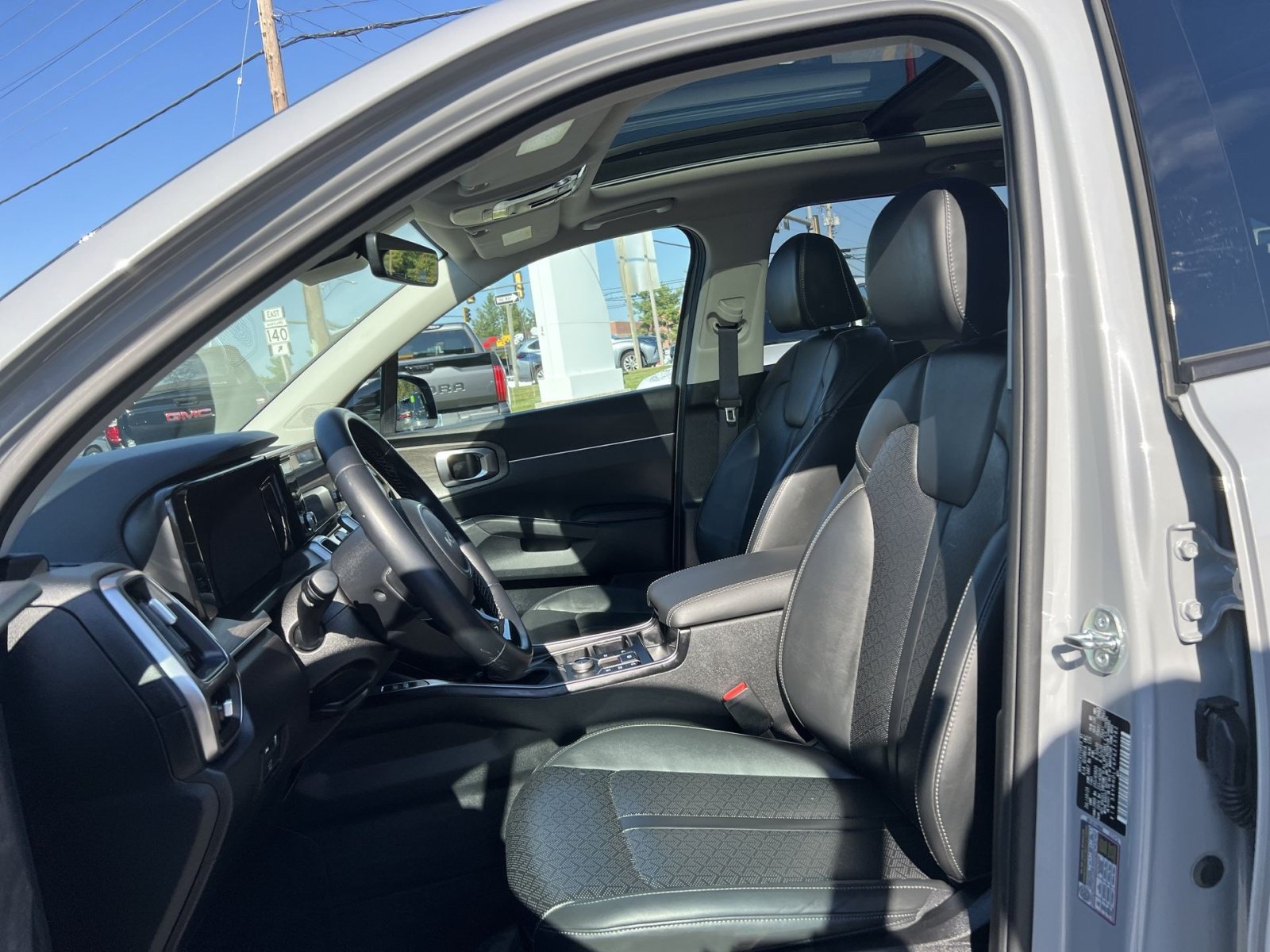 Used 2023 Kia Sorento X-Line EX AWD/4WD image 13