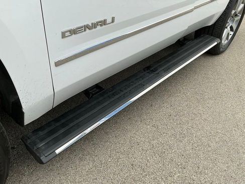 Used 2019 GMC Yukon Denali AWD/4WD image 6