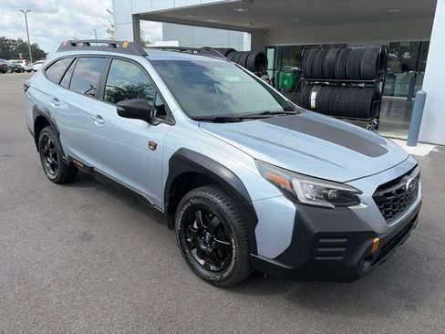 Used 2022 Subaru Outback Wilderness w/ Wilderness Package AWD/4WD image 4