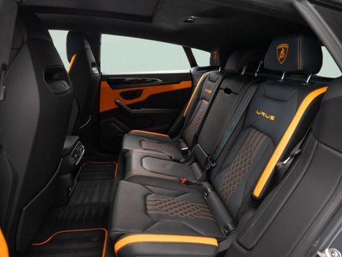 Used 2024 Lamborghini Urus S AWD/4WD image 12