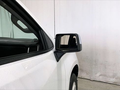 Used 2021 Chevrolet Silverado 1500 LT AWD/4WD image 11