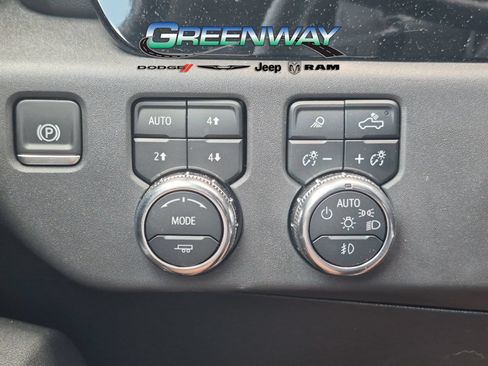 Used 2025 GMC Sierra 1500 Elevation w/ Elevation Premium Package AWD/4WD image 22