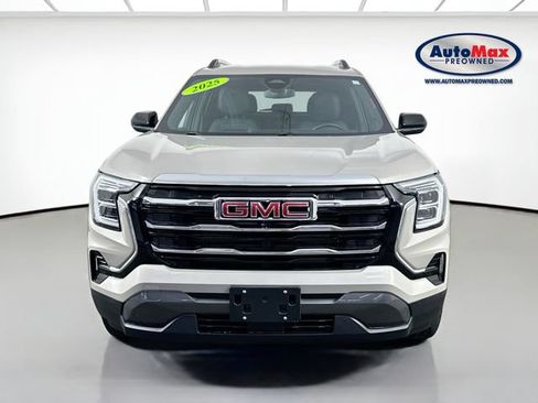 Used 2025 GMC Terrain Elevation w/ Elevation Premium Package AWD/4WD image 6