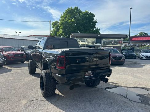 Used 2022 RAM 1500 Limited w/ Night Edition AWD/4WD image 3