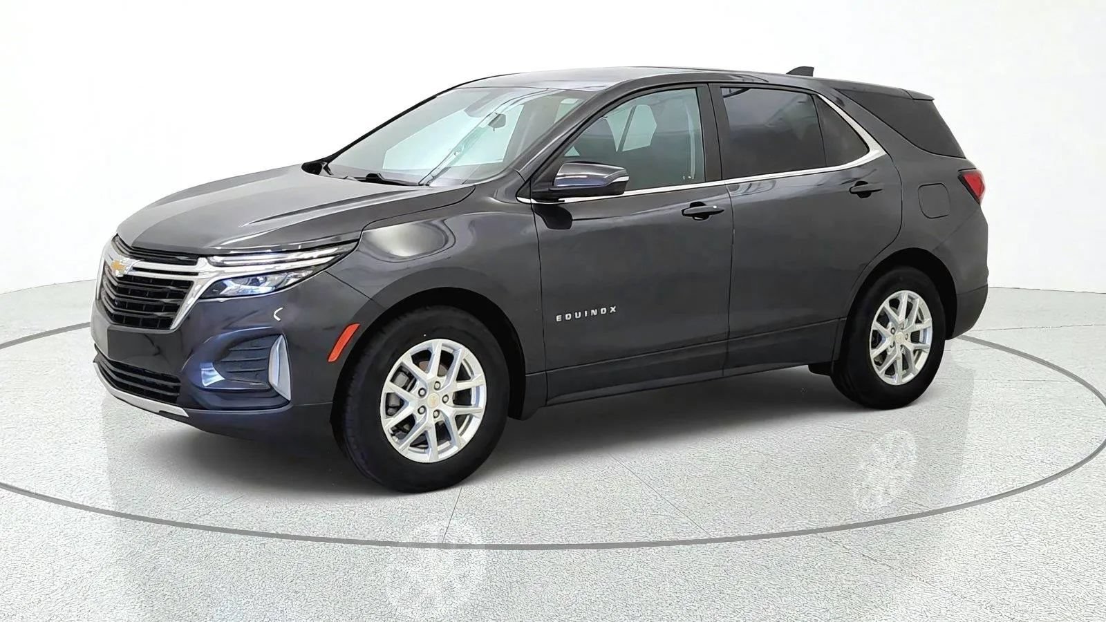 Used 2022 Chevrolet Equinox LT FWD image 4
