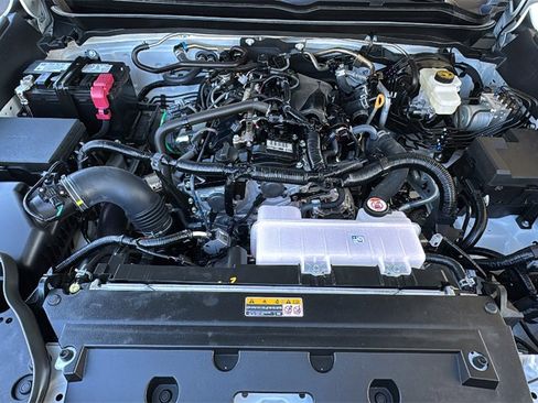 Used 2025 Toyota Tacoma SR image 25