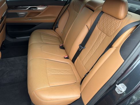 Used 2016 BMW 750i xDrive AWD/4WD image 19