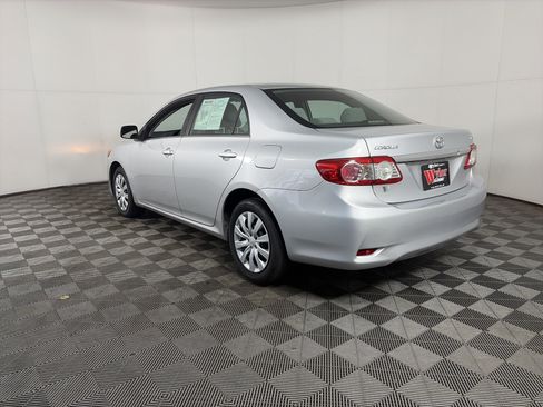Used 2013 Toyota Corolla LE image 12
