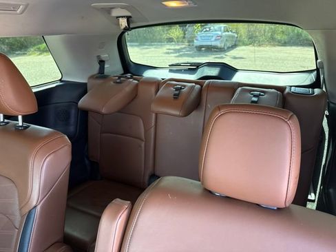 Certified 2025 Nissan Pathfinder Platinum AWD/4WD image 17