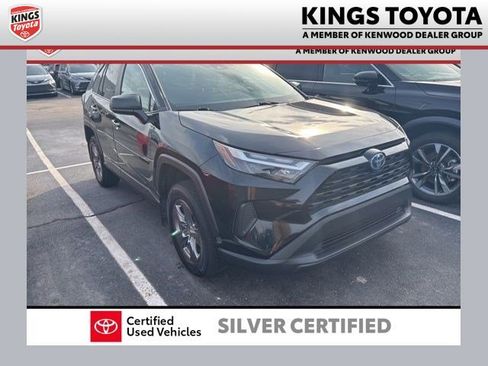 Used 2024 Toyota RAV4 LE image 1
