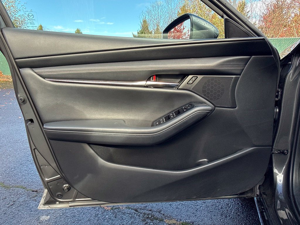 Used 2021 MAZDA MAZDA3 s FWD image 19