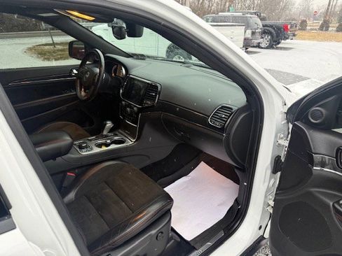 Used 2020 Jeep Grand Cherokee Trailhawk image 12