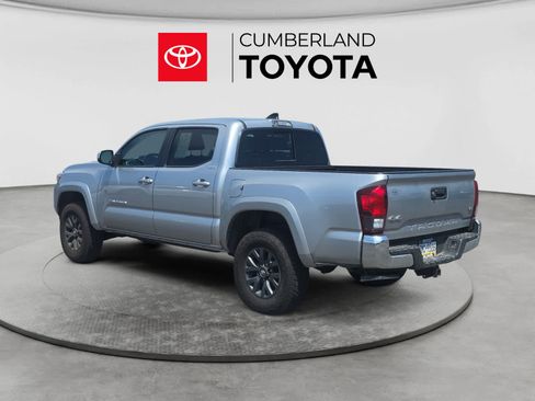 Used 2023 Toyota Tacoma SR5 AWD/4WD image 3