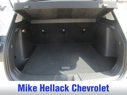 Used 2026 Chevrolet Trax LT w/ Driver Confidence Package FWD image 17