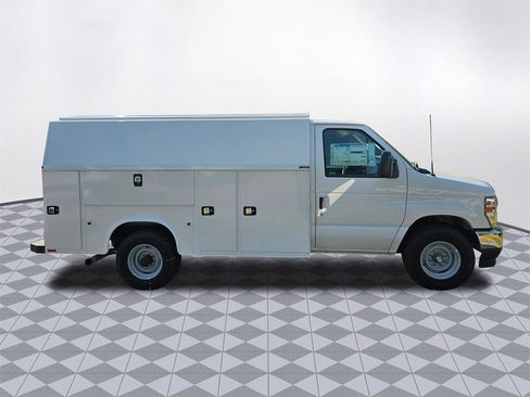 New 2024 Ford E-350 and Econoline 350 Super Duty w/ Power Windows & Locks Group image 8