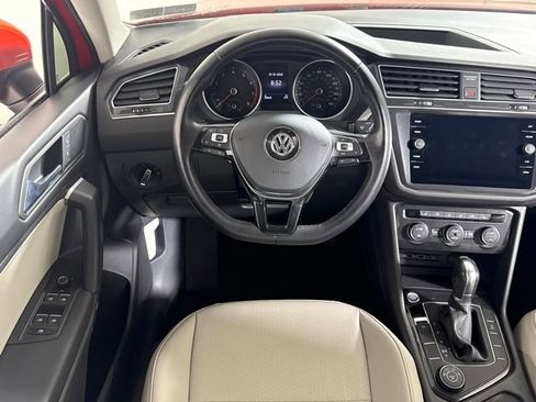 Used 2019 Volkswagen Tiguan SE image 16