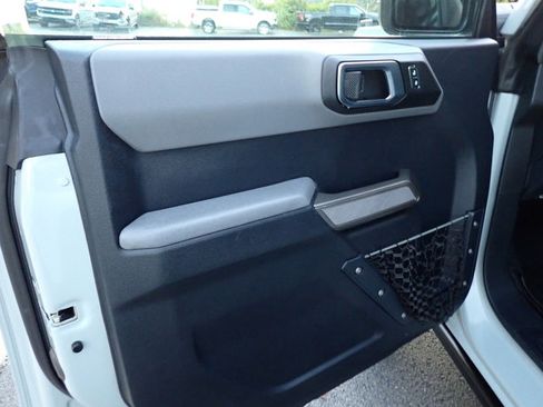 Used 2022 Ford Bronco Everglades image 22