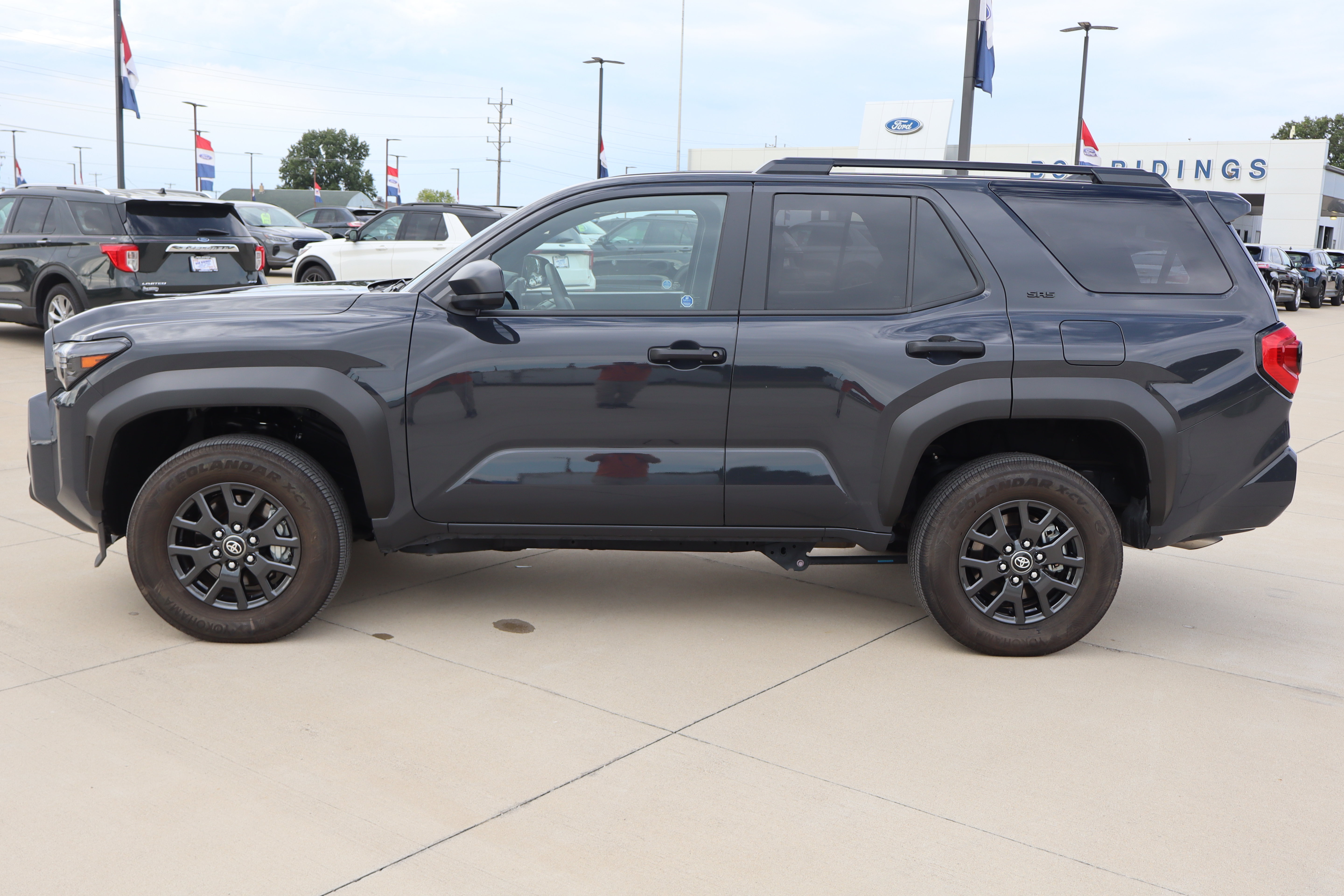 Used 2026 Toyota 4Runner SR5 AWD/4WD image 8