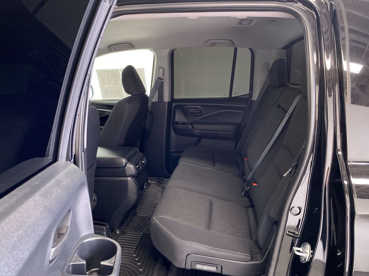 Used 2025 Honda Ridgeline Sport image 32