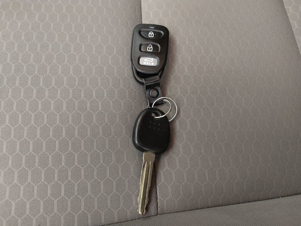 Used 2020 Hyundai Elantra SEL FWD image 32