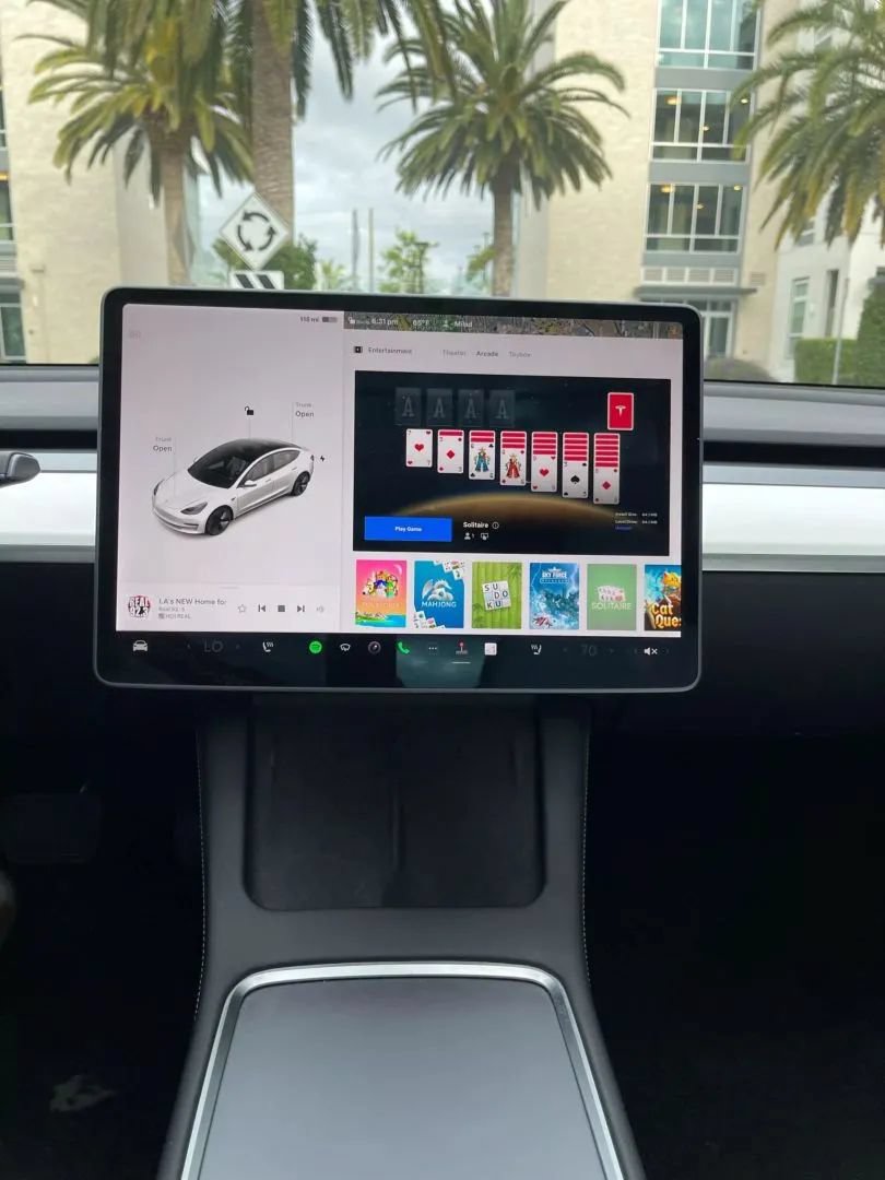 Used 2023 Tesla Model 3 Standard Range RWD image 14