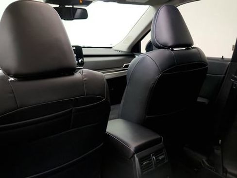 Used 2022 Mitsubishi Outlander SE AWD/4WD image 45