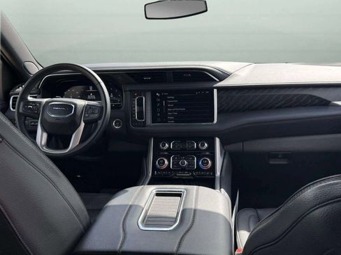 Used 2023 GMC Yukon XL Denali image 25