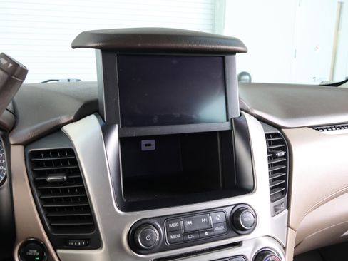 Used 2018 GMC Yukon SLT w/ Open Road Package image 29