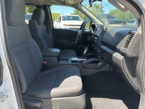 Used 2024 Nissan Frontier S RWD image 19