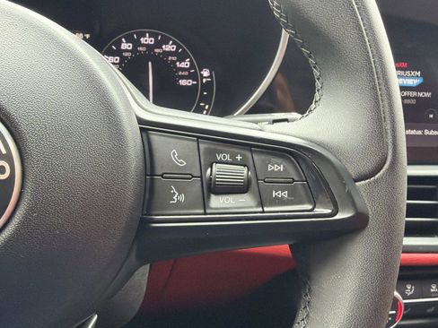 Used 2020 Alfa Romeo Giulia Ti AWD/4WD image 19