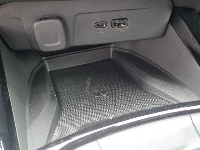 New 2026 Chevrolet Trax RS w/ Sunroof Package FWD image 26
