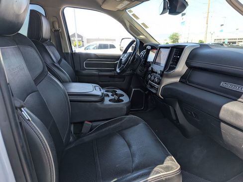 Used 2022 RAM 2500 Laramie AWD/4WD image 36