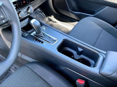 Used 2025 Nissan Kicks S image 16