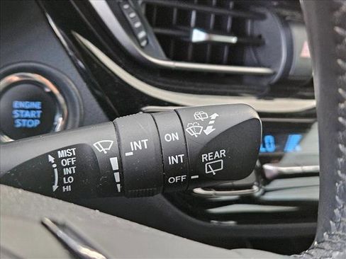 Used 2019 Toyota C-HR XLE image 14