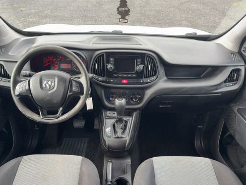 Used 2020 RAM ProMaster City Tradesman FWD image 9