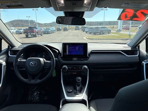 Certified 2025 Toyota RAV4 LE image 17