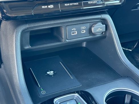 Used 2024 Honda Pilot Touring image 31