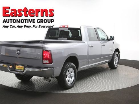 Used 2019 RAM 1500 Classic SLT AWD/4WD image 39