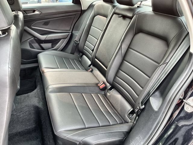 Used 2024 Volkswagen Jetta SE FWD image 26