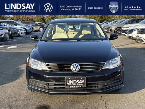 Used 2017 Volkswagen Jetta SE image 6
