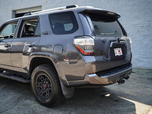 Used 2022 Toyota 4Runner SR5 Premium w/ Moonroof Package image 13