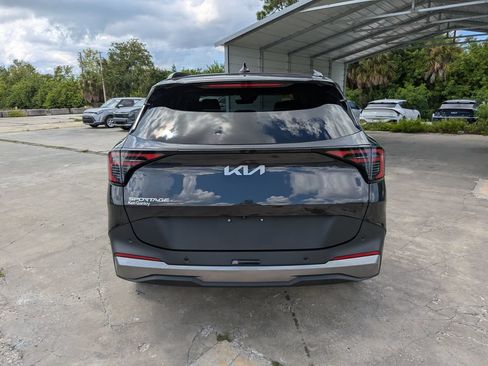 Certified 2026 Kia Sportage EX w/ EX Panorama Roof Package FWD image 7