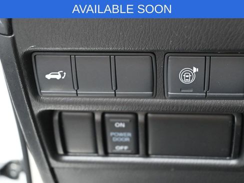 Used 2021 Nissan Armada SL w/ Captain's Chairs Package AWD/4WD image 16